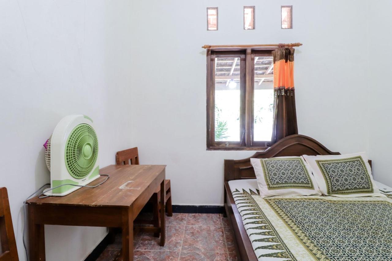 Rock Garden Homestay & Resto Tepus Kültér fotó