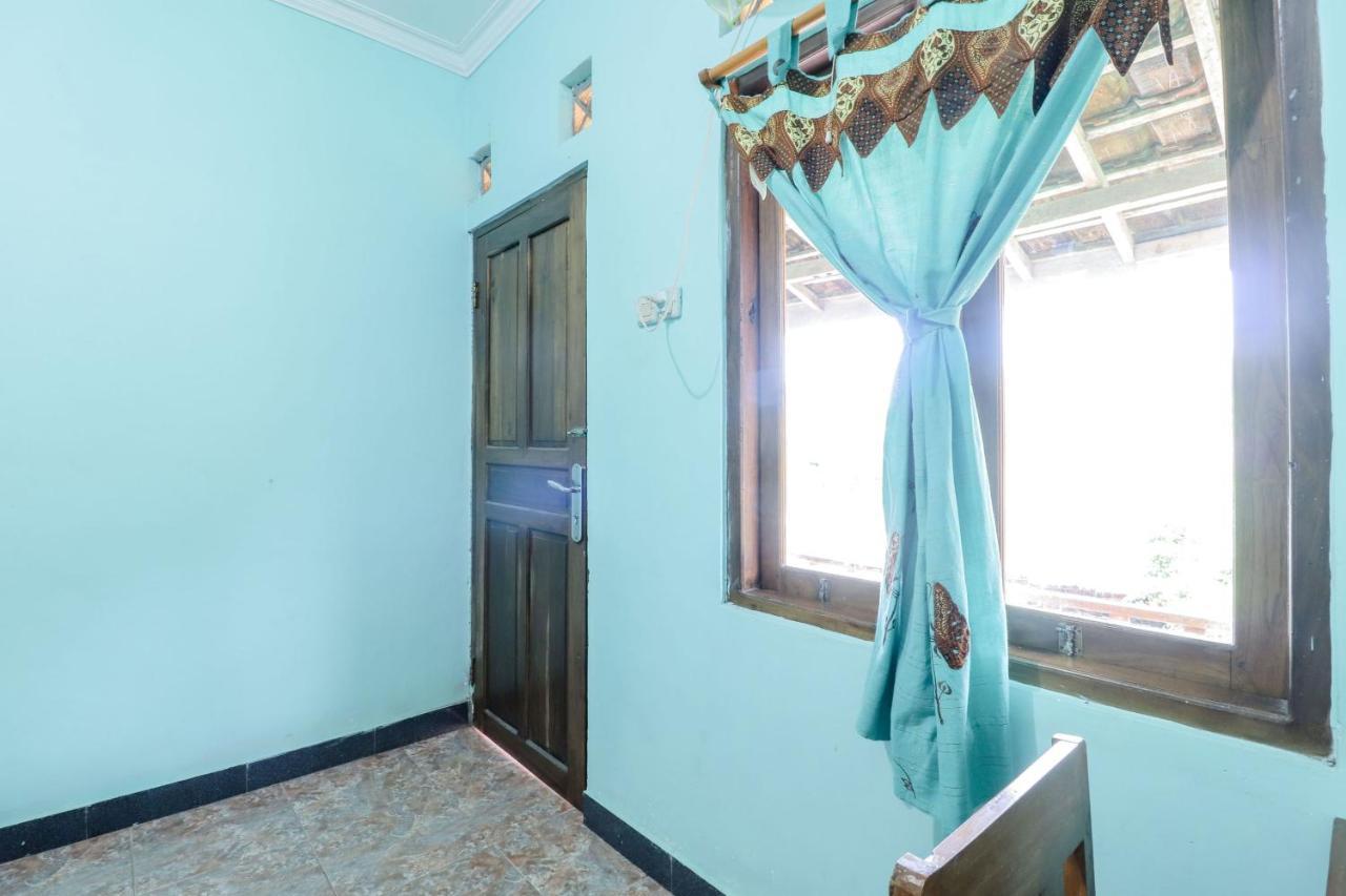 Rock Garden Homestay & Resto Tepus Kültér fotó