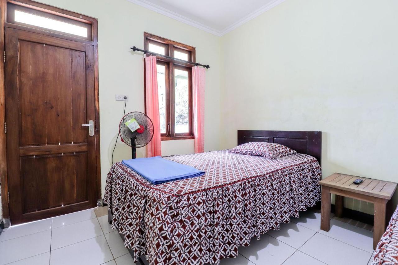Rock Garden Homestay & Resto Tepus Kültér fotó