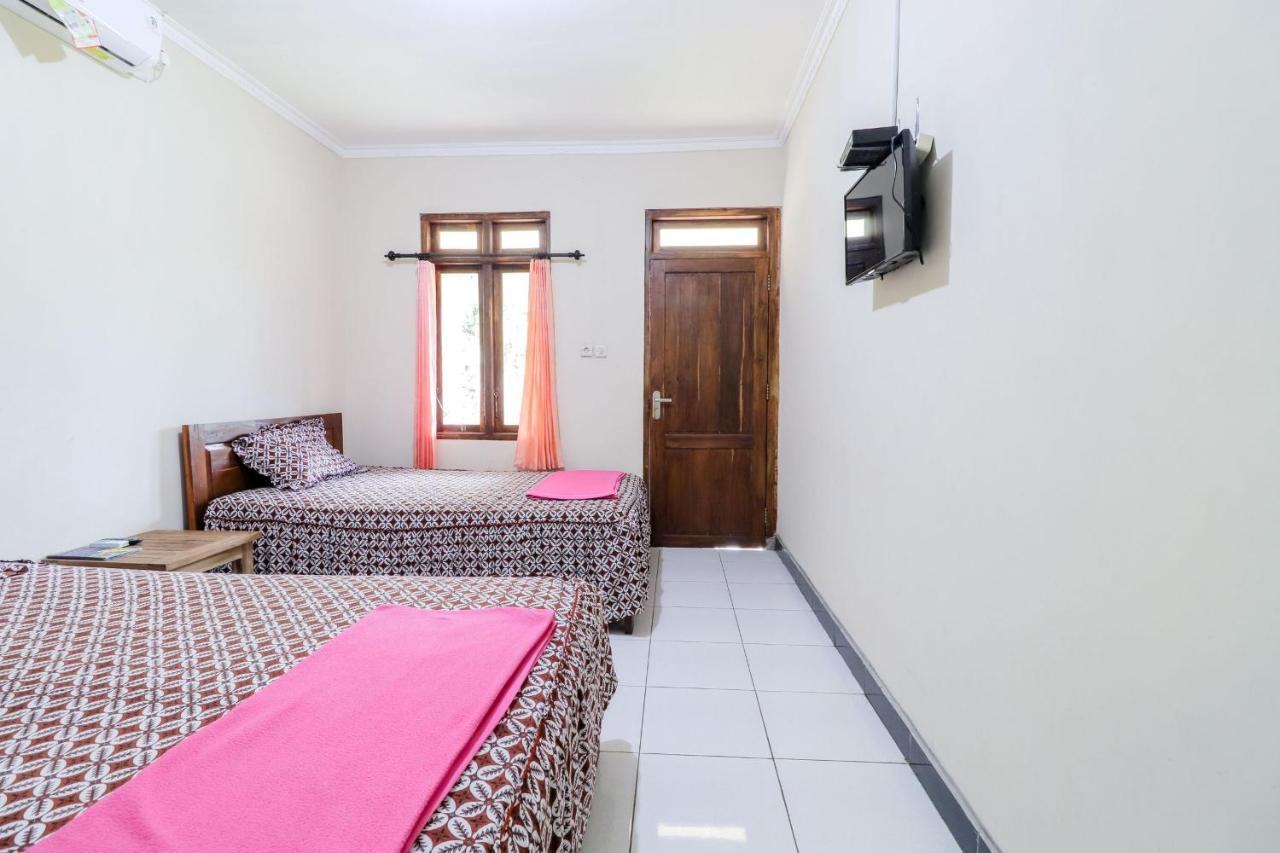 Rock Garden Homestay & Resto Tepus Kültér fotó